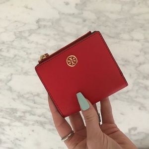 Red Tory Burch wallet